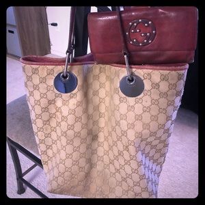Gucci tote with matching wallet and coin purse